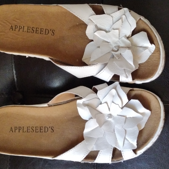 Appleseed's Shoes Appleseeds Sandals 75 Poshmark